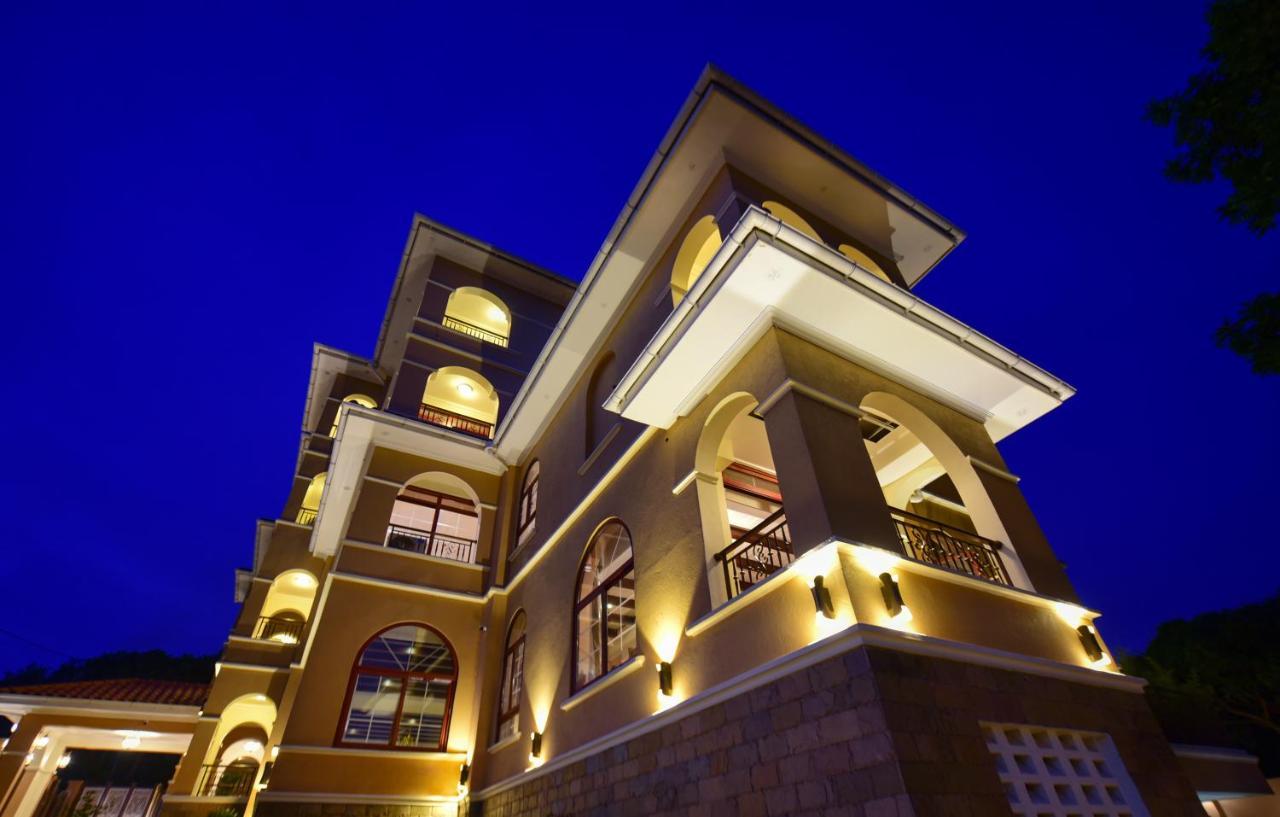 Casa Solada Hotel Kampala Luaran gambar