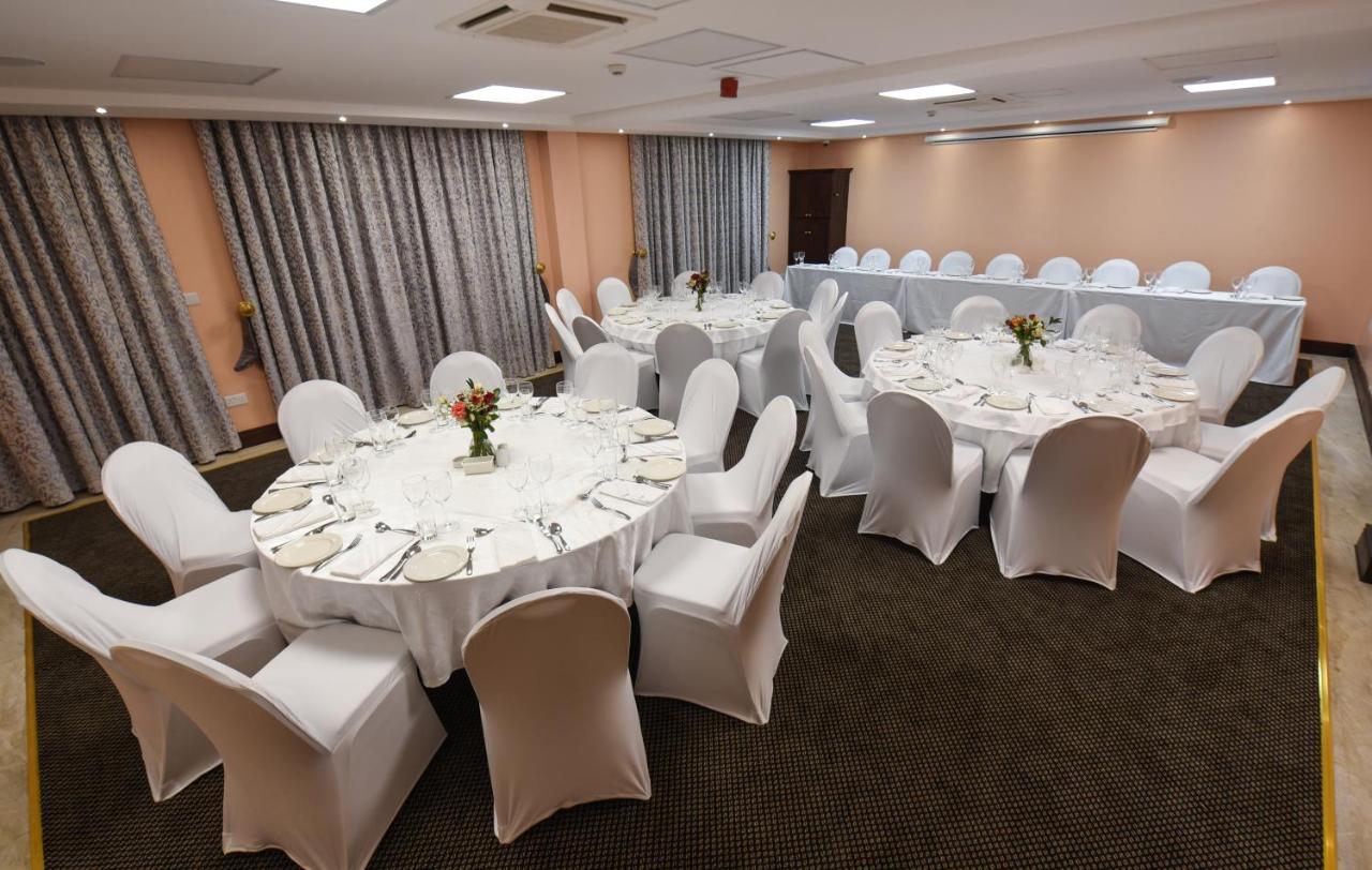 Casa Solada Hotel Kampala Luaran gambar