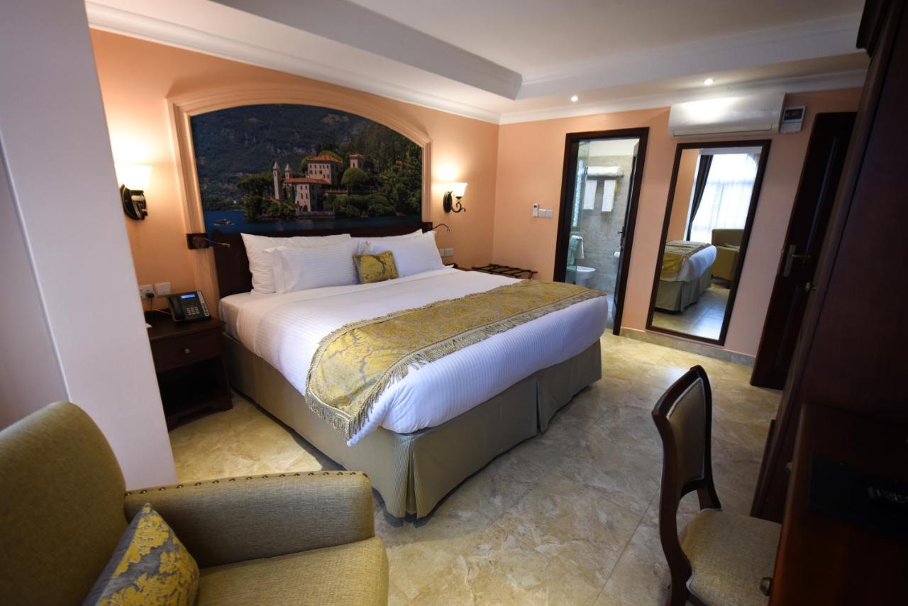 Casa Solada Hotel Kampala Luaran gambar
