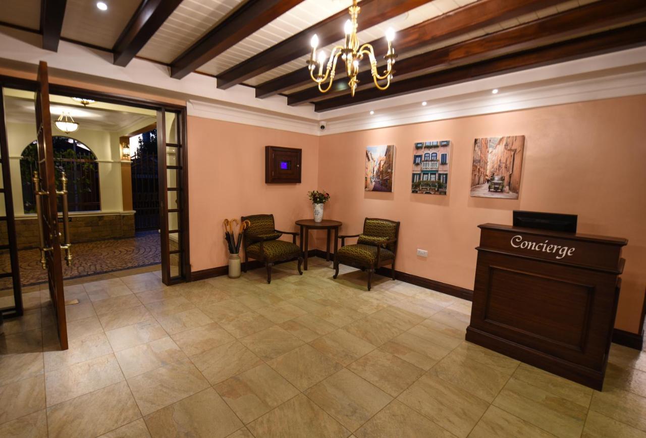 Casa Solada Hotel Kampala Luaran gambar