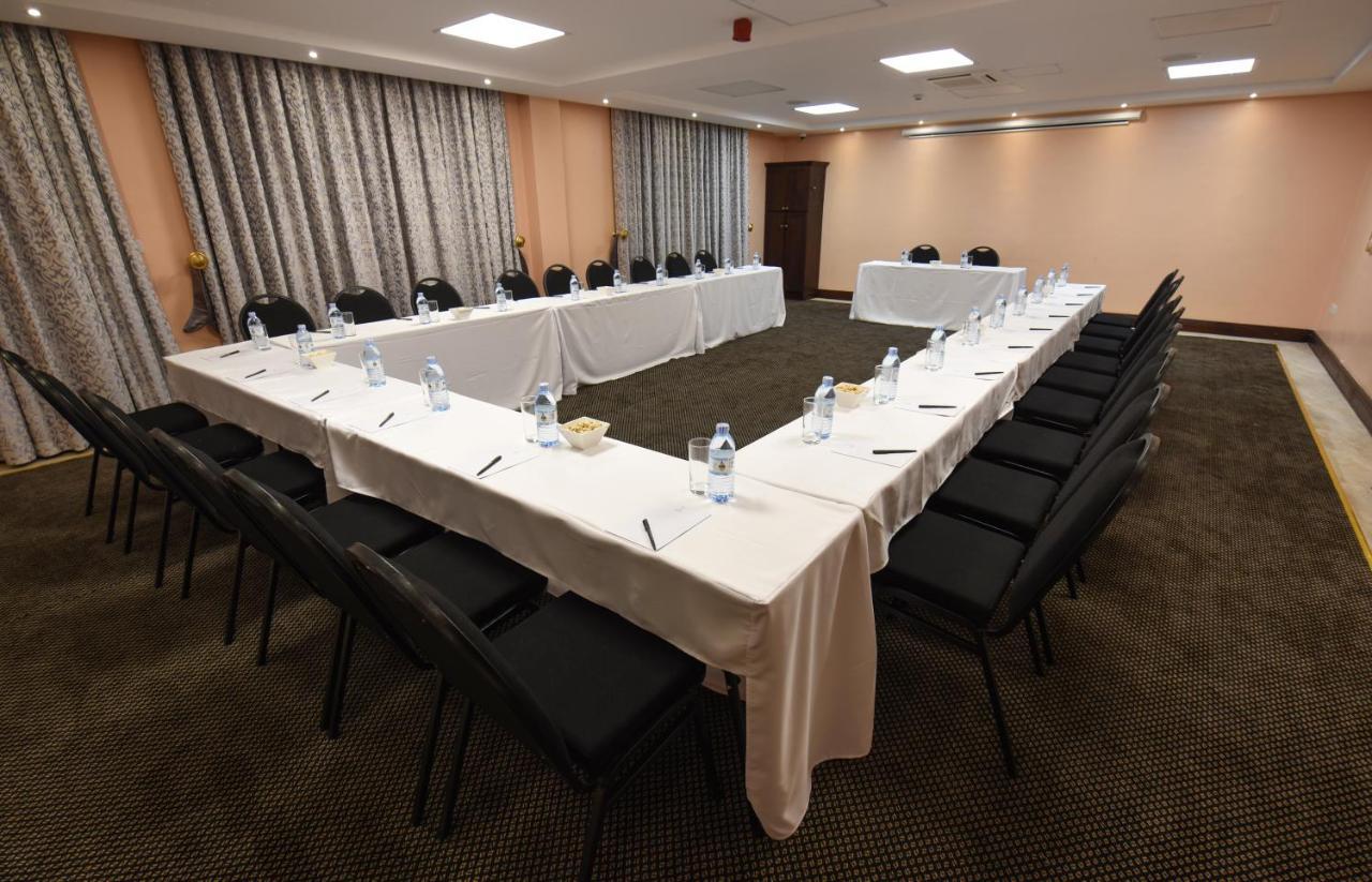 Casa Solada Hotel Kampala Luaran gambar