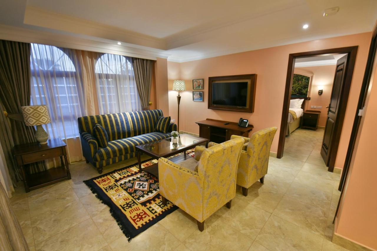 Casa Solada Hotel Kampala Luaran gambar