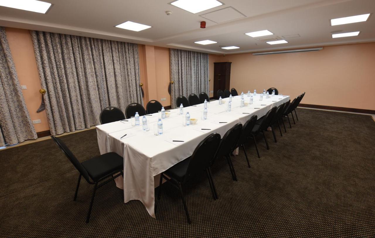 Casa Solada Hotel Kampala Luaran gambar